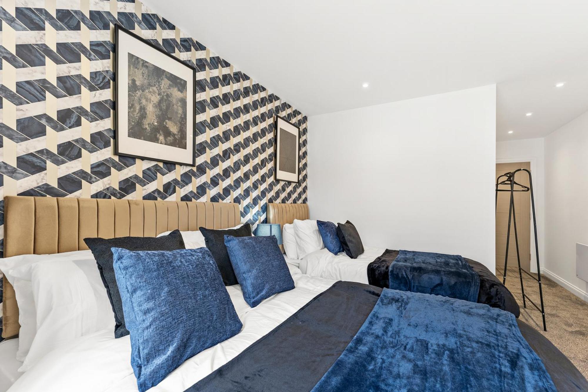 Stunning Large Leeds - Parking Leeds (West Yorkshire)